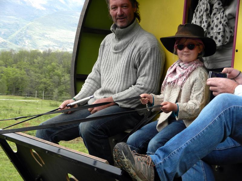Evasion nature roulotte itinérante et balade en calèche_Le Poët-Célard
