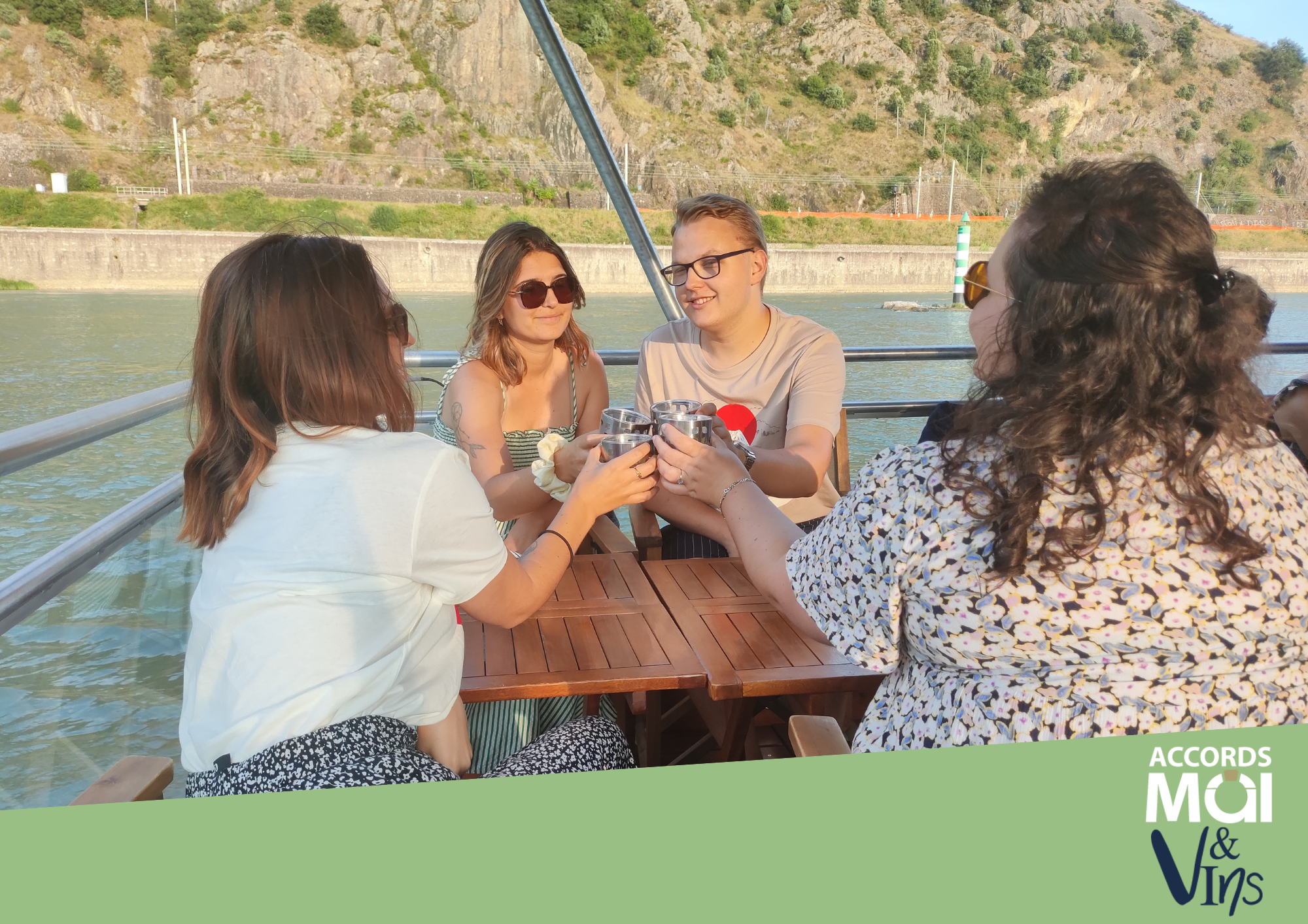 Croisière Apé'rhône à Tournon avec les Canotiers_Tournon-sur-Rhône