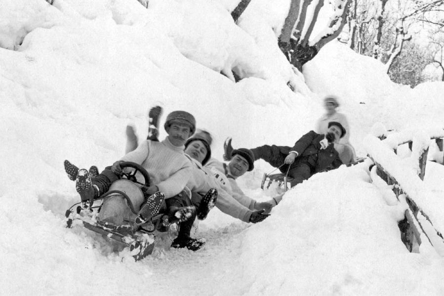 Projection de film commentée : Les sports d'hiver en Savoie Mont Blanc, toute une aventure !
