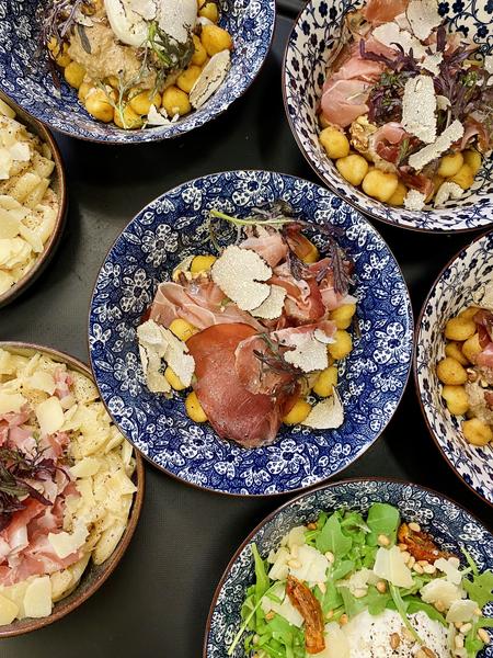 7 assiettes de spécialités italiennes