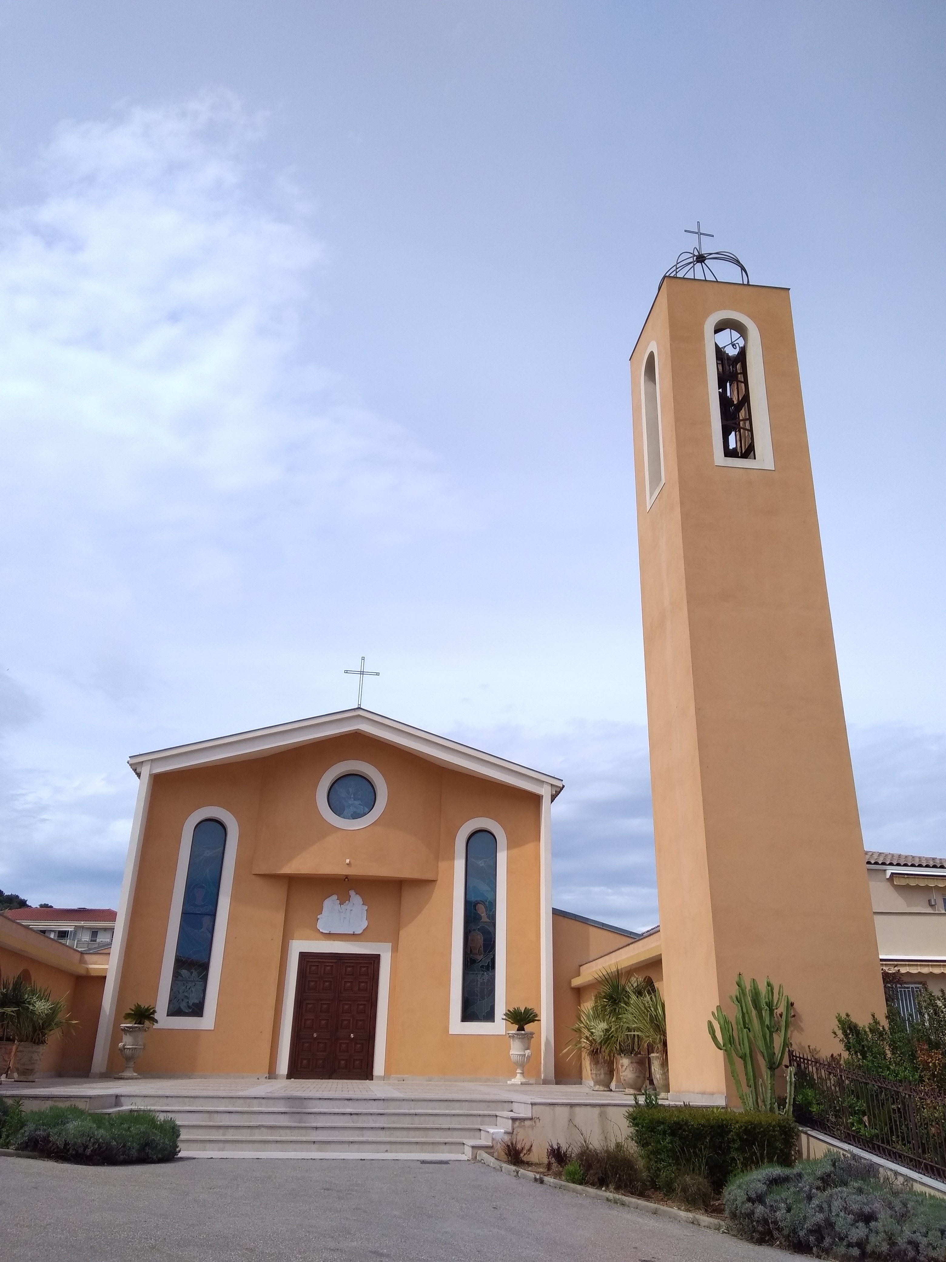 Eglise Saint-Joseph (Saint-Laurent-du-Var) | Provence-Alpes-Côte d'Azur  Tourism