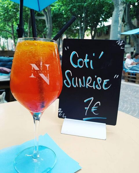 Nestuby - Cave & Bar - Cotignac