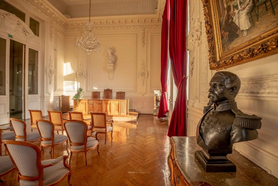 Visite guid&eacute;e : "La Mairie et son quartier"