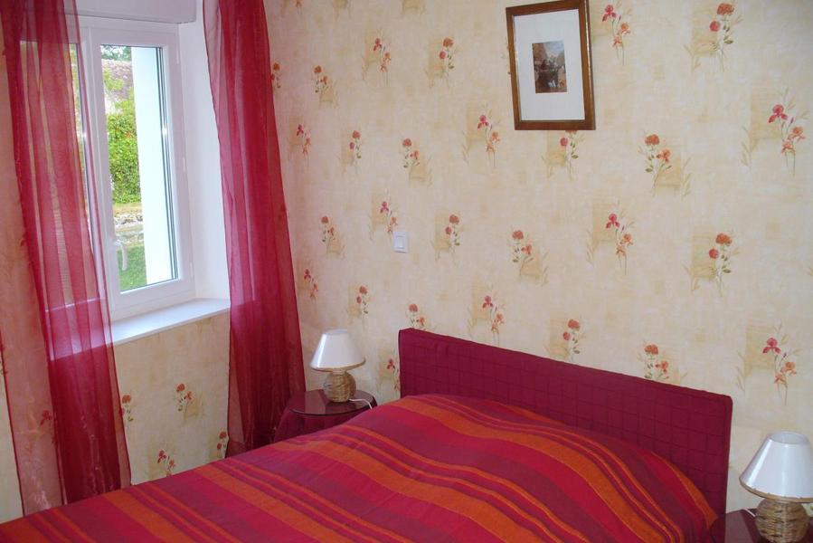 Chambre donnant sur le canal du LoingGîte rural Beaumoulin (n°254)- La Madeleine sur Loing -