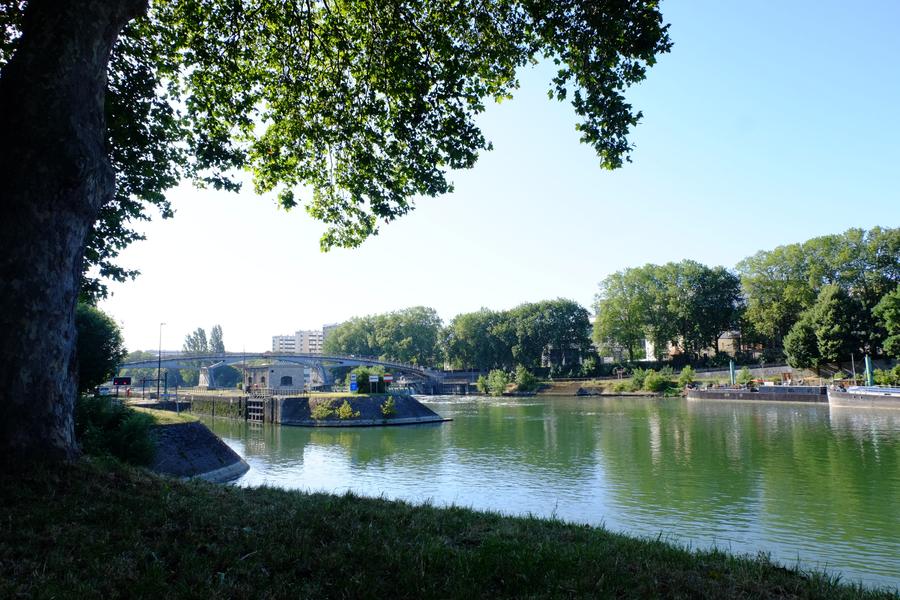 Barrage de Saint-Maurice et quai de Maisons-Alfort 