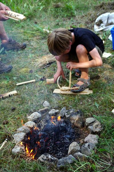 Ateliers en famille,  le feu dans la préhistoire