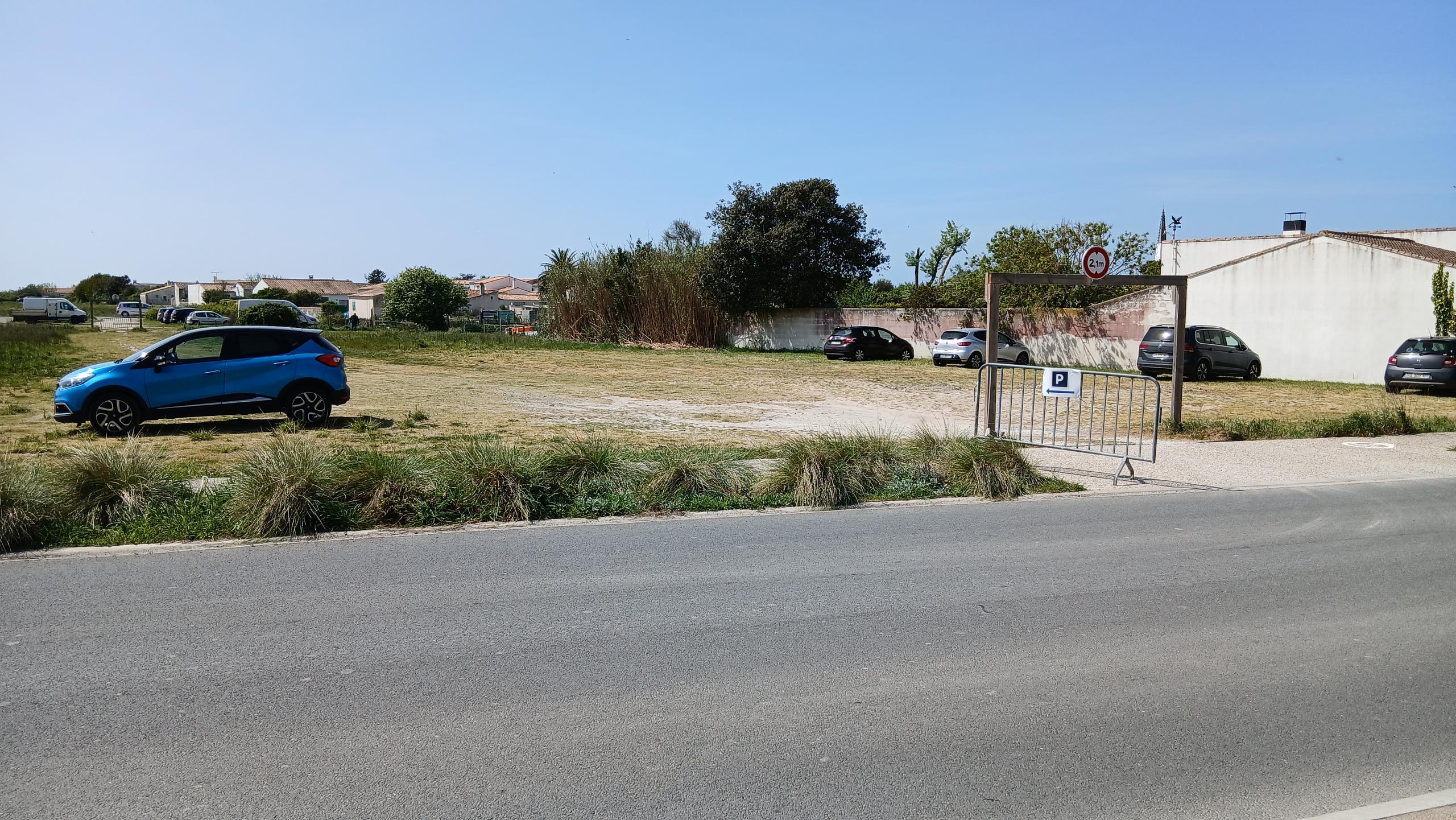 Parking de la route de la Prée