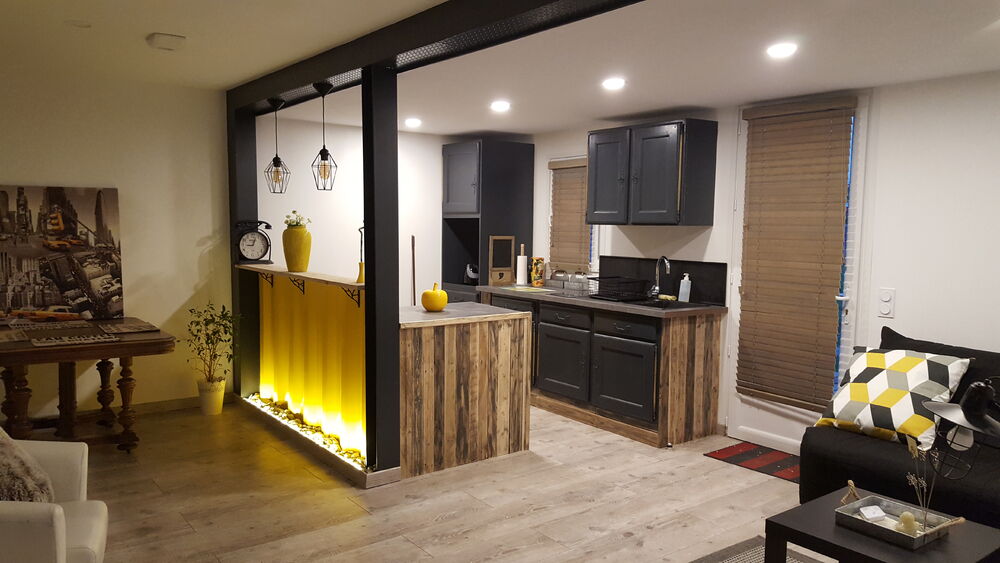 Le container Jaune Soleil