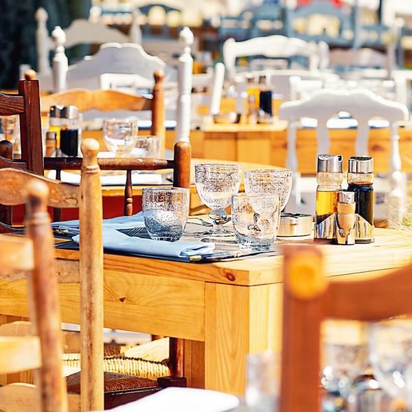 Méditerranée restaurant, port de la Darse