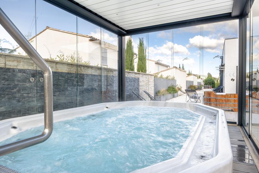 Jacuzzi