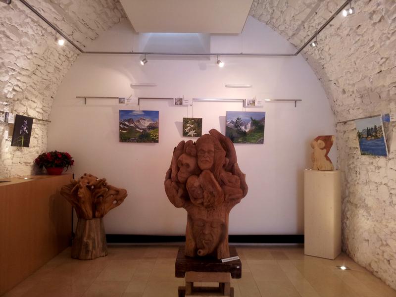 Espace d'exposition - Saint-Chef, cité abbatiale - Balcons du Dauphiné - Nord-Isère - à moins d'une heure de Lyon