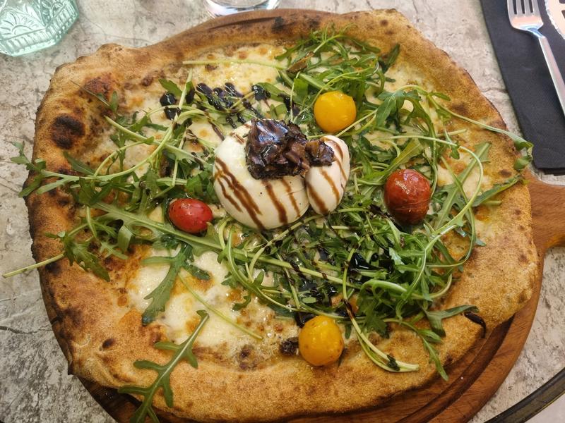 La Bellissima - Crémieu - Balcons du Dauphiné - Nord-Isère - à moins d'une heure de Lyon