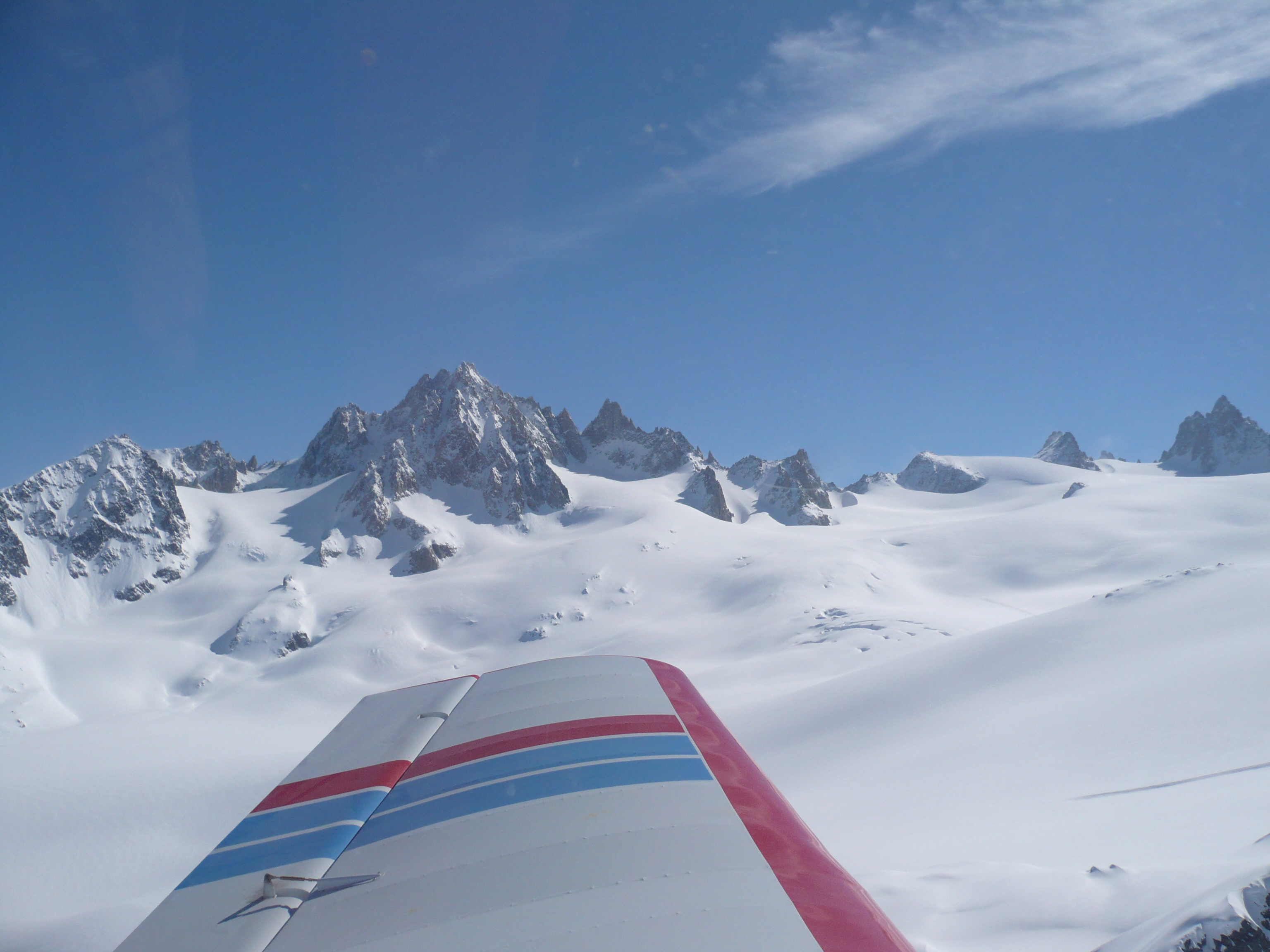 Vol dans le massif du Mont-Blanc