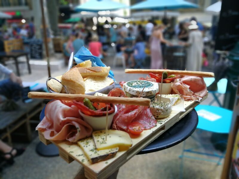 Nestuby - Cave & Bar - Cotignac