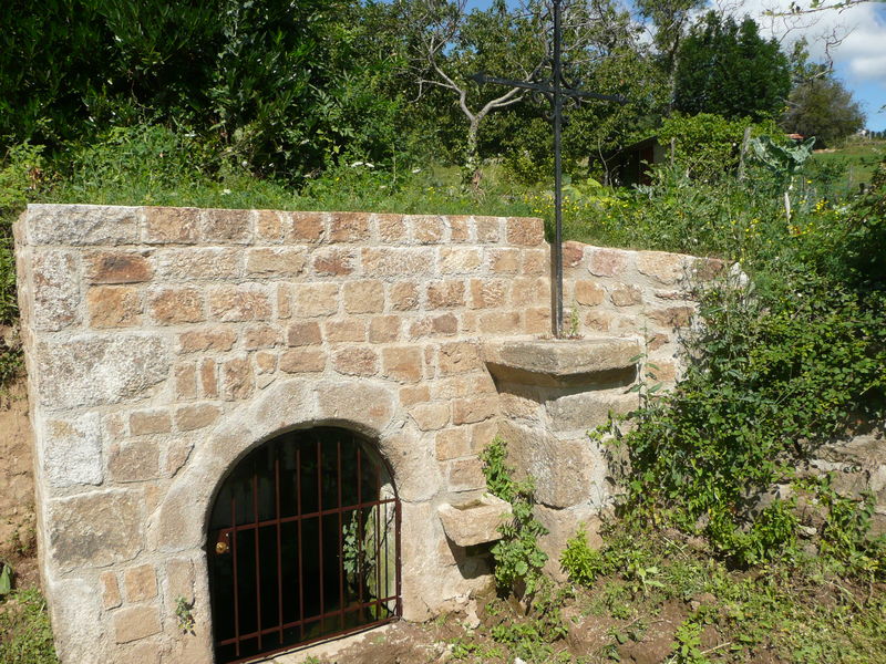Le puit St Roch (Saint-Alban-dAy,Ardèche), Historic site a