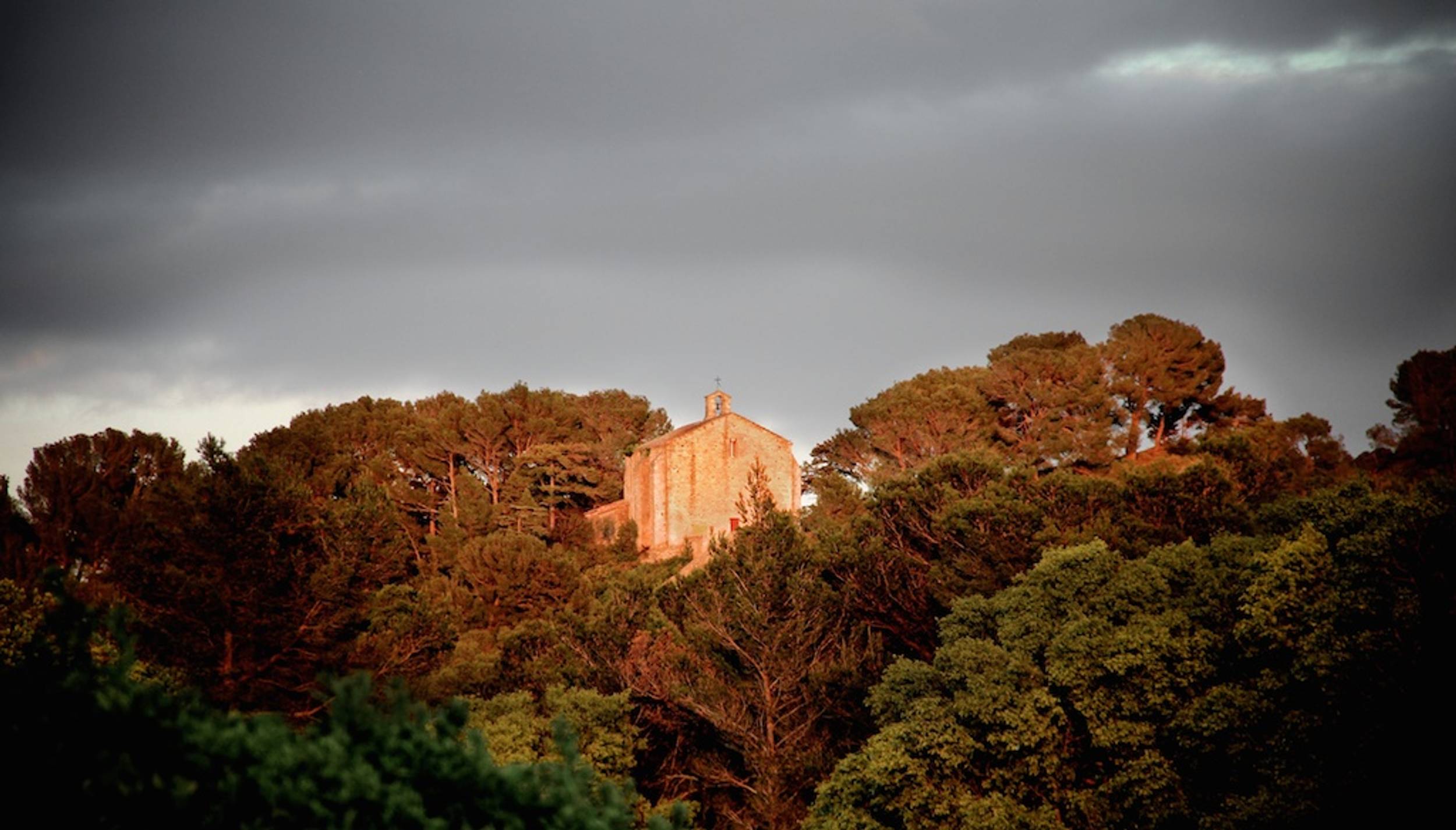 SAINT-ÉTIENNE-DU-GRÈS - De la cabane du Garde à Notre-Dame du Château, Saint-Étienne-du-Grès - photo 6