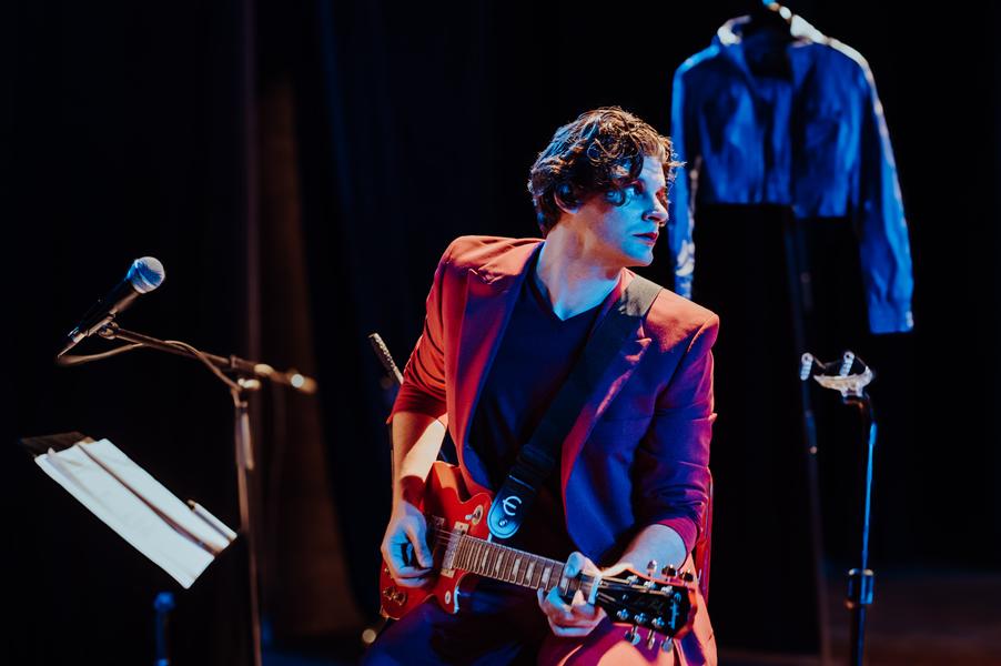 Spectacle : "In limbo"_Auch