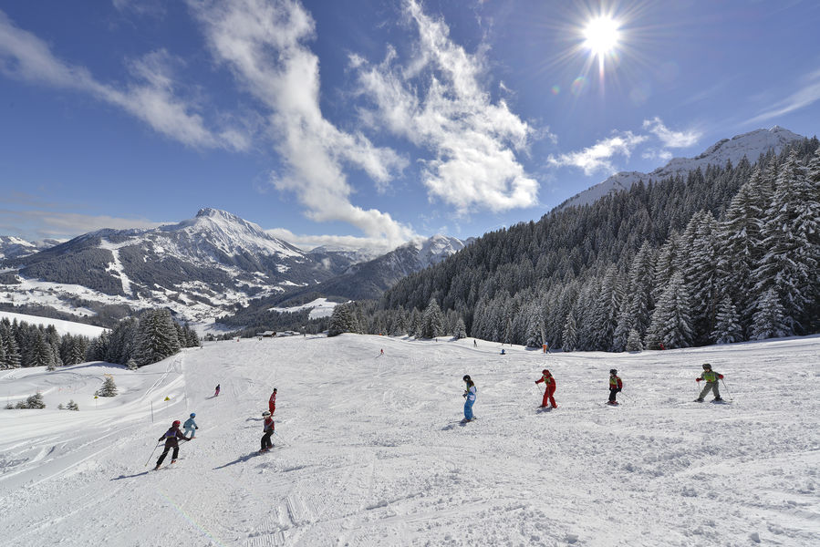 Cours de ski sur le domaine skiable de l'Essert