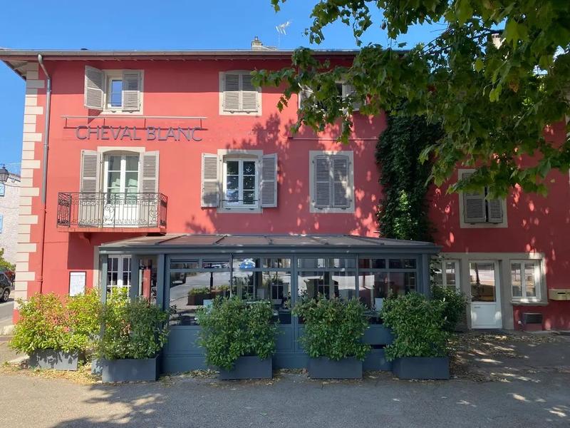 Le Cheval Blanc_Montluel
