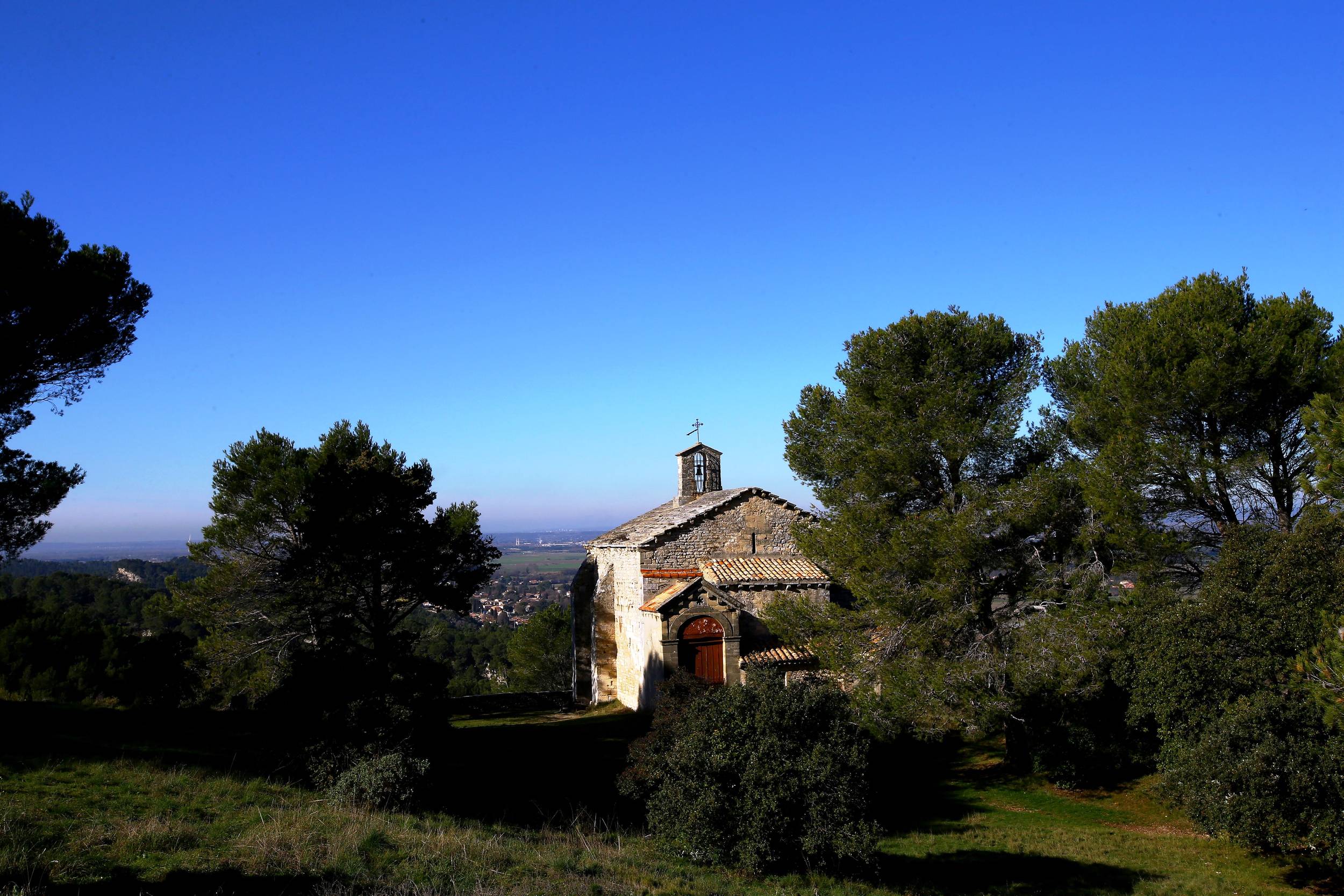 SAINT-ÉTIENNE-DU-GRÈS - De la cabane du Garde à Notre-Dame du Château, Saint-Étienne-du-Grès - photo 4