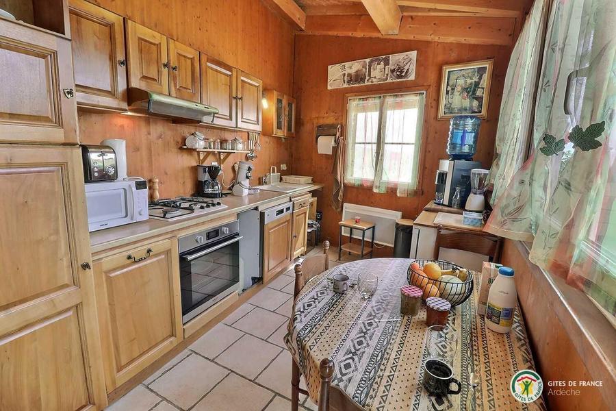 Séjour avec cuisine