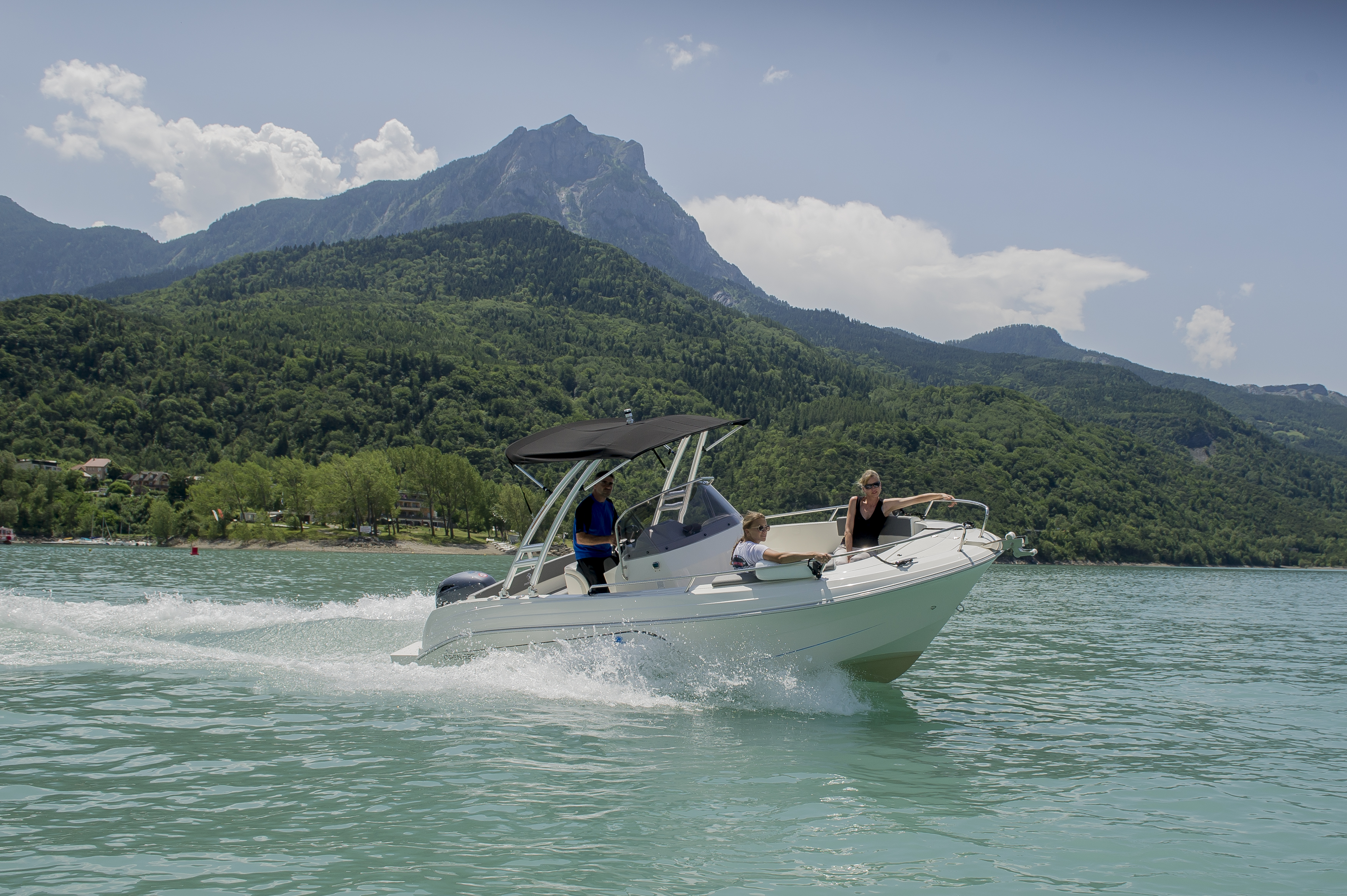 Aqua Détente Pros : Location bateaux avec ou sans permis