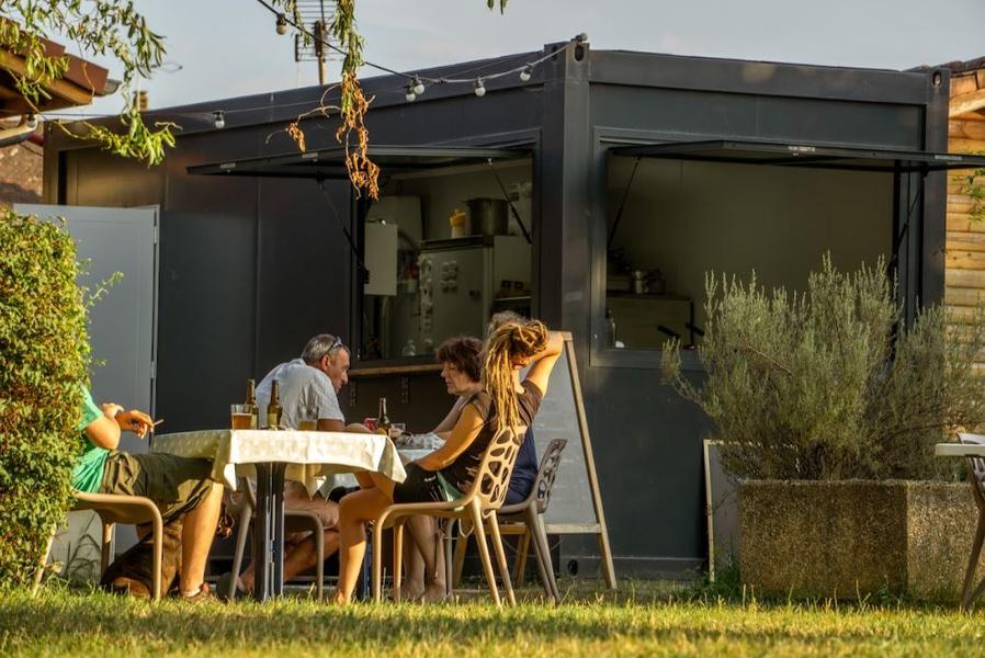 Chambre Motel - Camping des Epinettes - St Romain de Jalionas - Balcons du Dauphiné