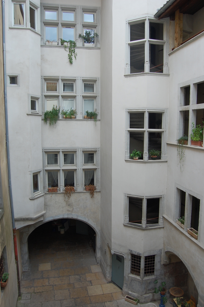 immeuble_10_rue_chenoise.jpg