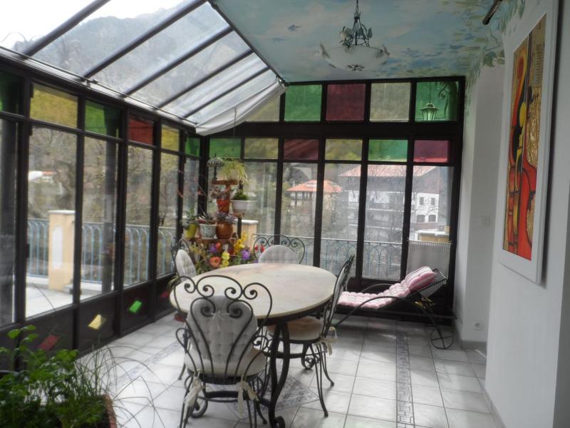 La véranda où vous avez possibilité de prendre le petit déjeuner