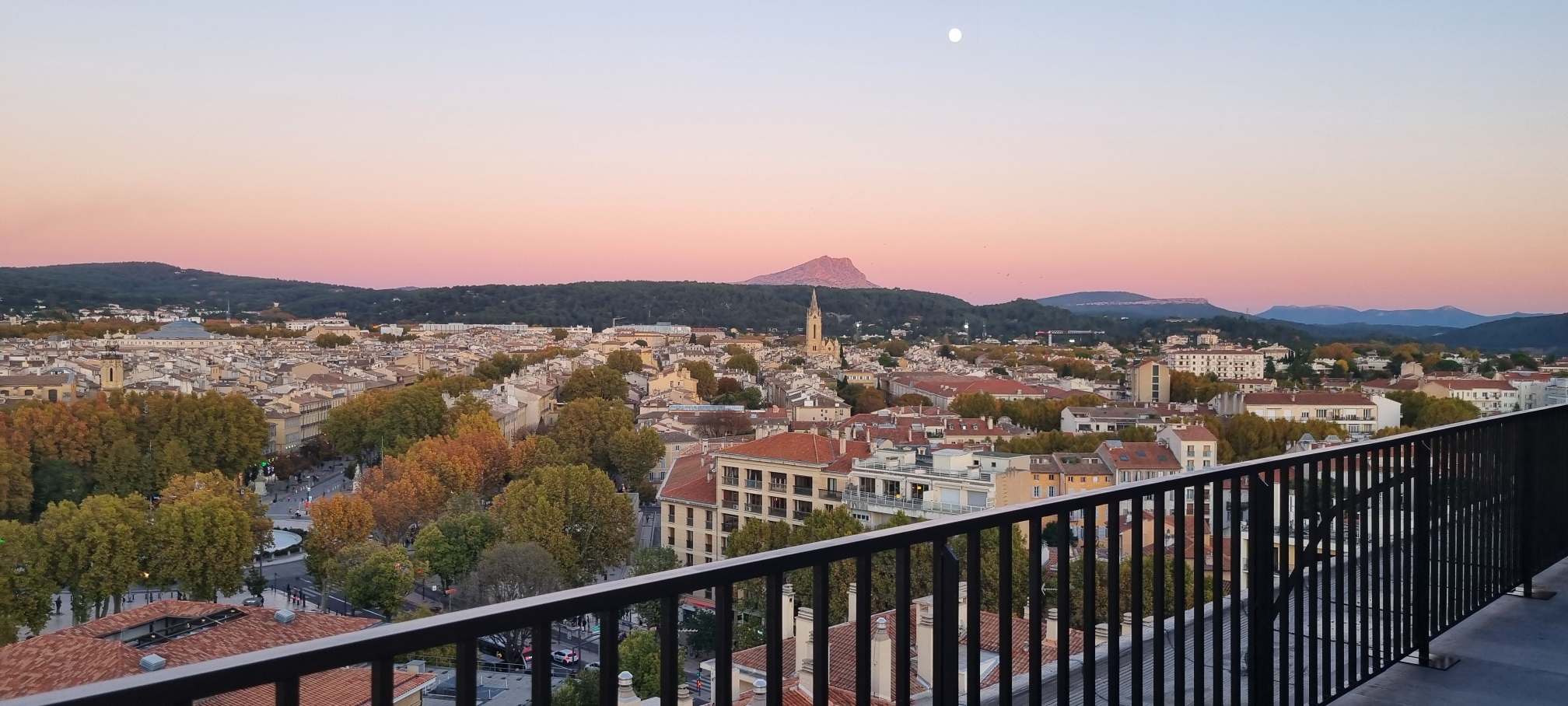 Aix Rooftop - photo 5