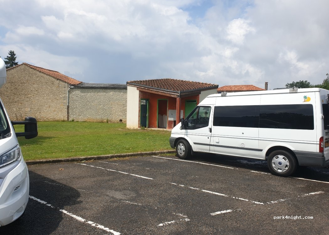 Aires de Pique nique Chasseneuil