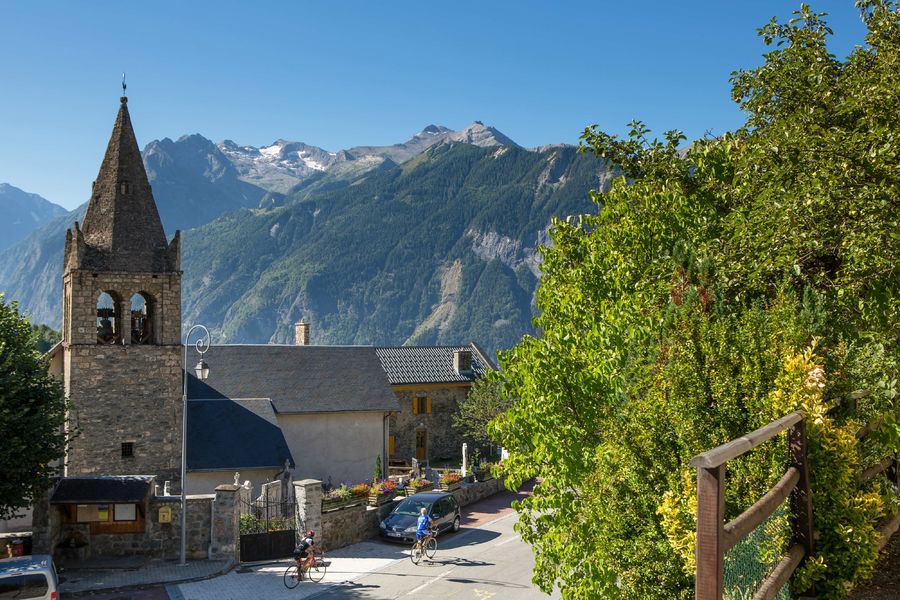 Eglise Saint-Pierre de La Garde-en-Oisans