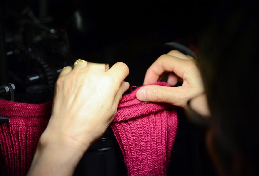 Boutique et atelier de tricotage, pulls chaussettes et accessoires en fibres naturelles, fabrication 100% Française dans le Tarn
