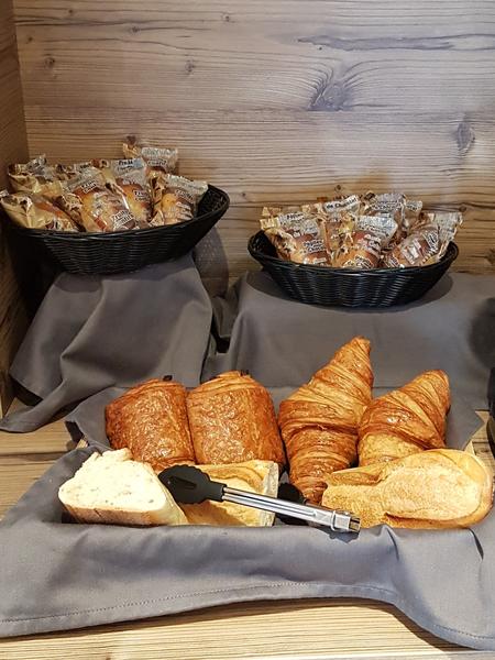 Petit-déjeuner Continental
