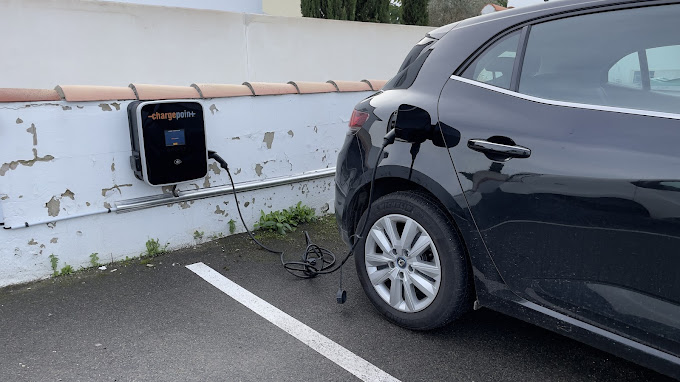 Borne de recharge pour véhicule électrique - ChargePoint Network