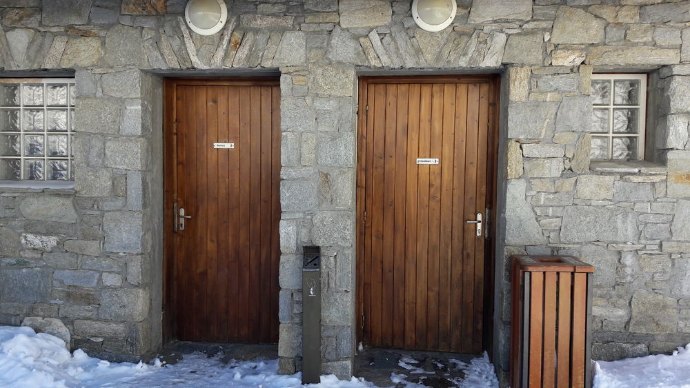 toilettes publiques 1650m