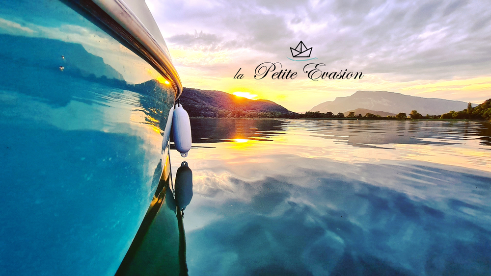 Locationbateauelectrique-aixlesbainsrivieradesalpes