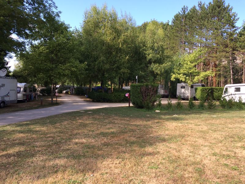 Camping les Bords de Lyonne