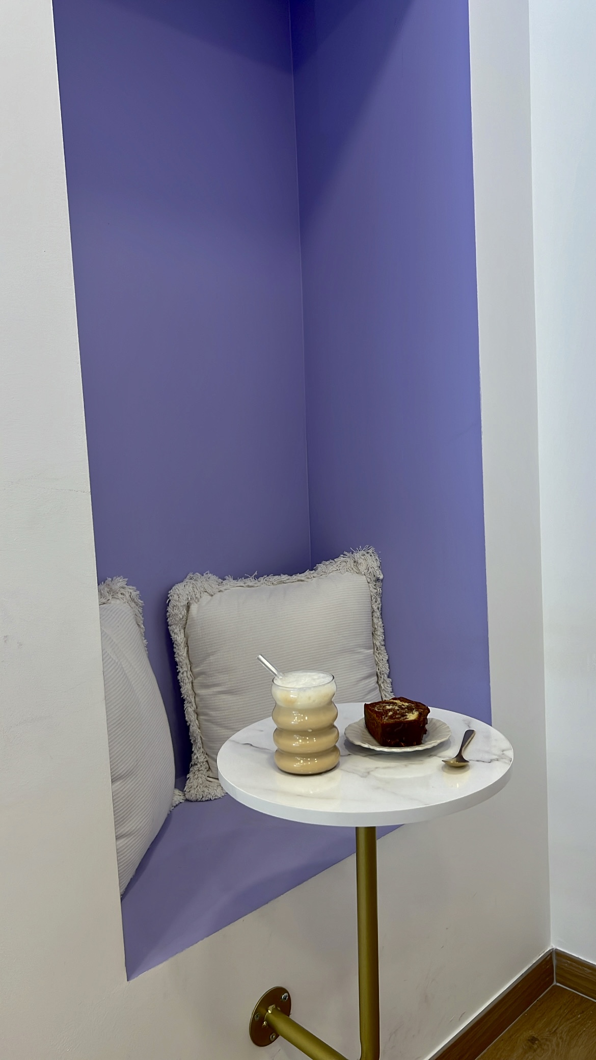 Lucy's Pâtisserie - Boutique