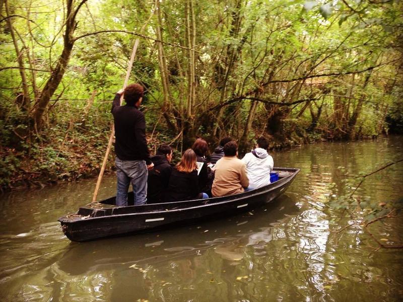 Balade en barque avec un guide