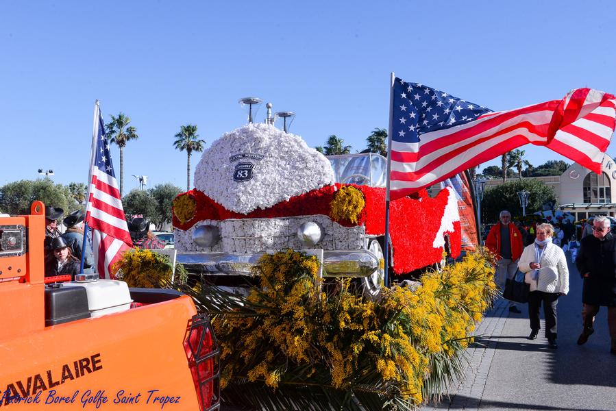 Corso du Mimosa à Cavalaire