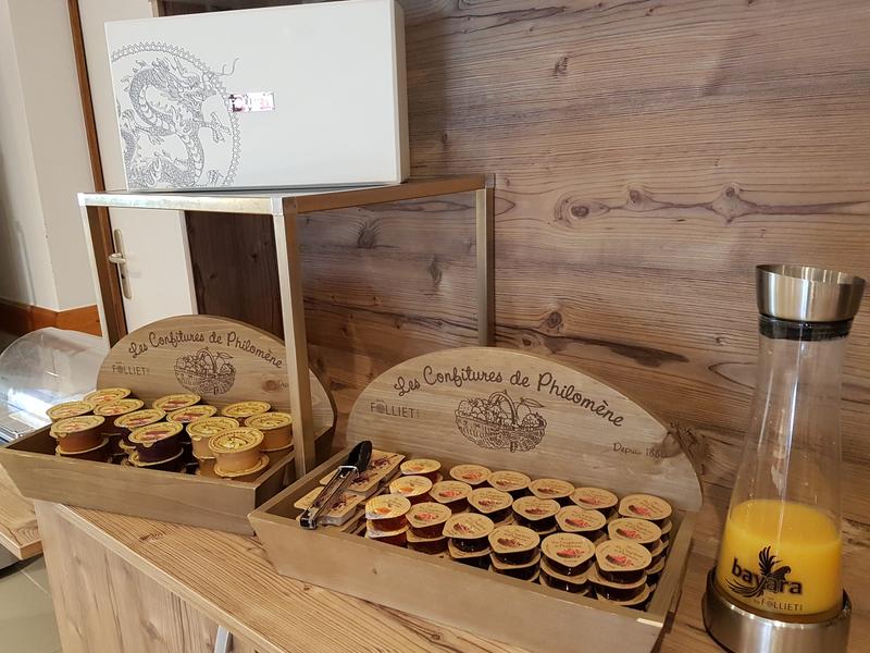 Petit-déjeuner Continental