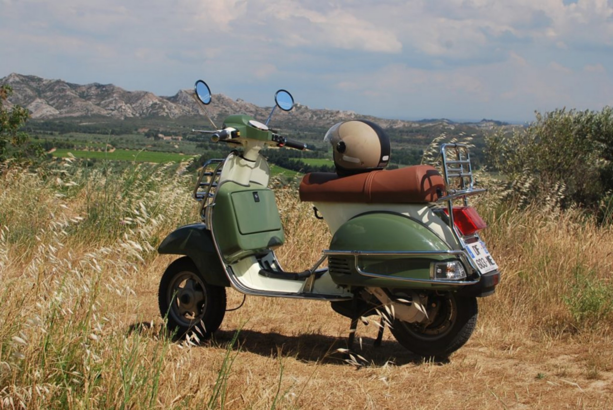 Classic Bike Esprit (motorcycles + sidecar tours )