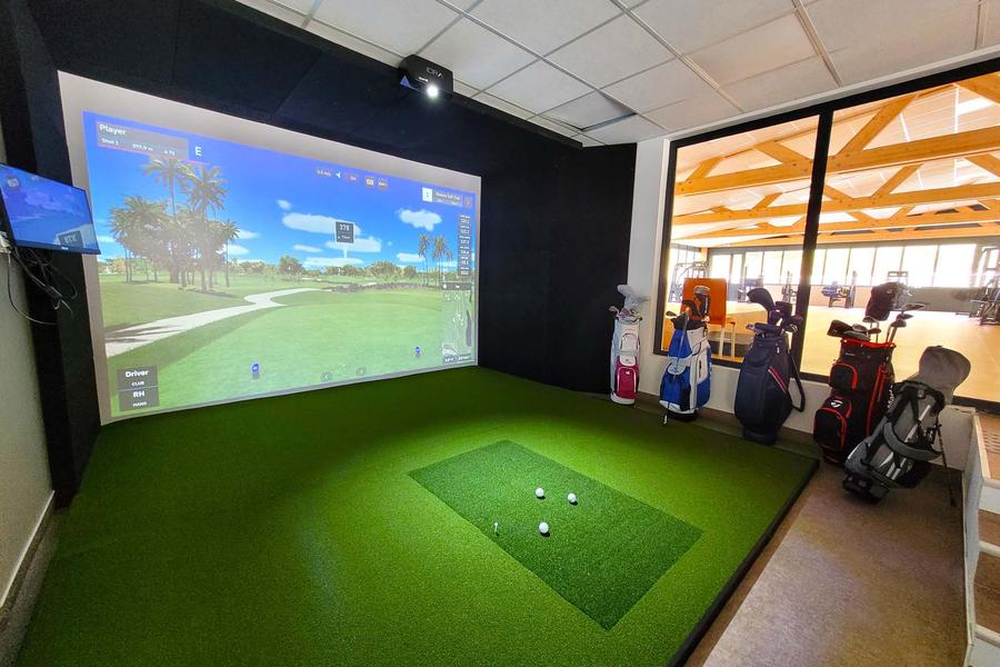 Centre ludo-sportif Les Hermines : Simulateur de Golf