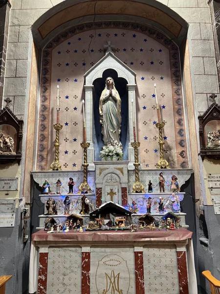 Exposition de crèches à l'église de Fontan