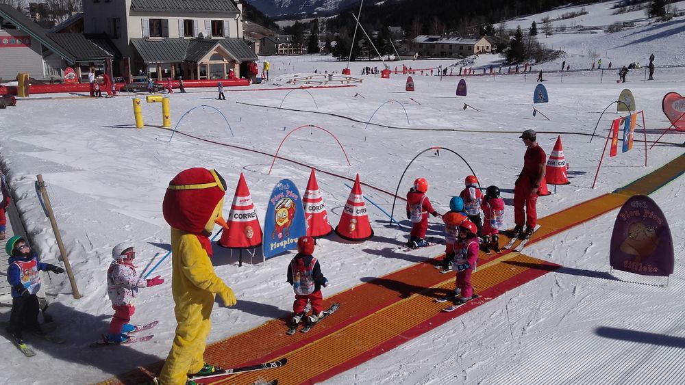 Enfants avec Piou-Piou