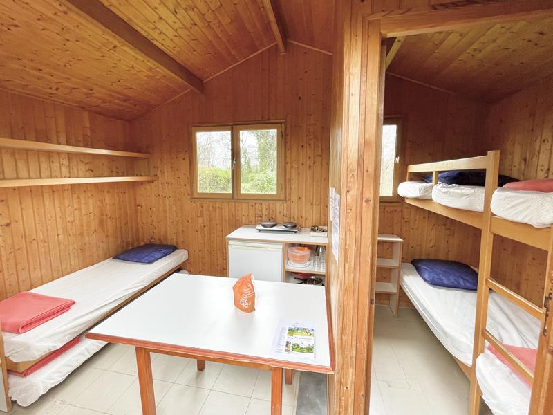 Cabane - Plan d'eau de la Borde à Vieure