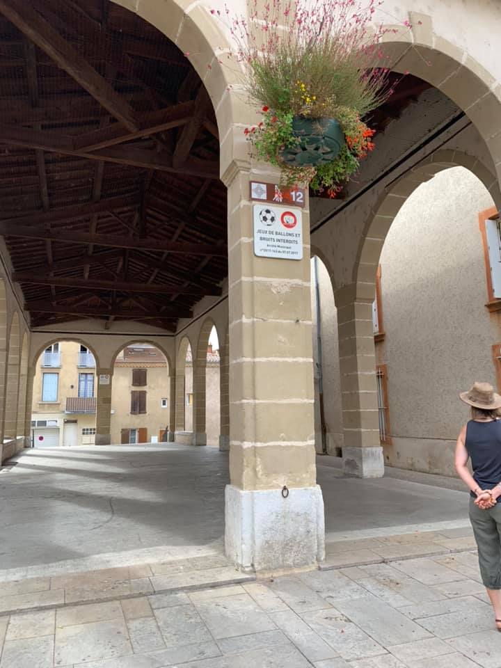 Halles