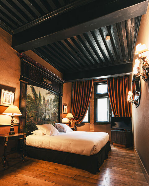 Cour des Loges - Suite