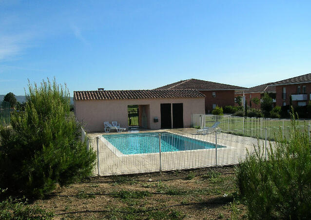 LE STUDIO CEZANNE NGUYEN